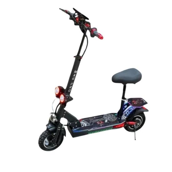 صورة سكوتر وقوف قوي